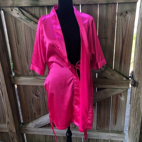 Maid of Honor Rhinestone Fuchsia Pink Satin Robe & Belt David’s Bridal Size S-M - Picture 5 of 7
